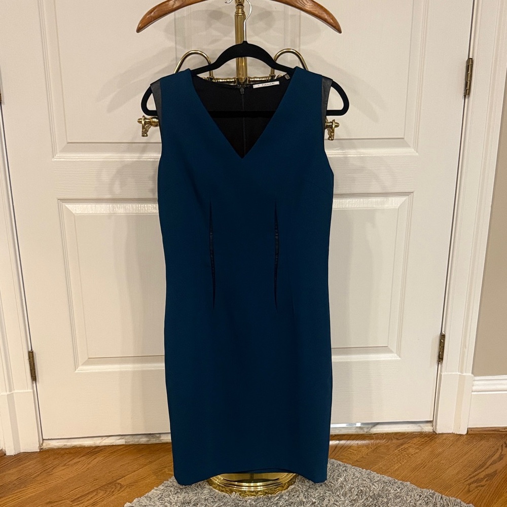 T Tahari Blue Sheath Midi Dress V-Neck Sleeveless